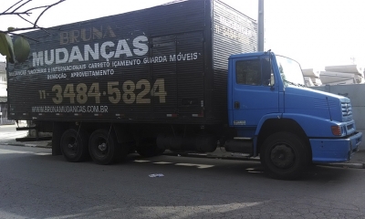 Caminhão de Mudança 4